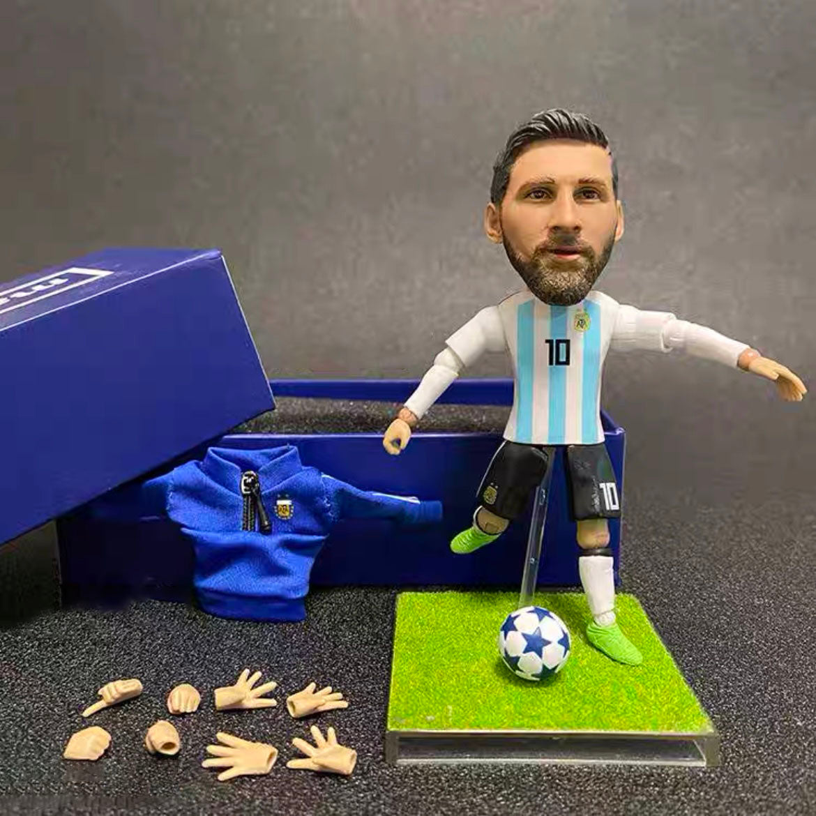 Football Star Action Figures - CR7, Messi, Neymar, Mbappé - 12-15cm Altura - Mini Bonecas de Futebol